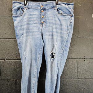 M Jeans By Maurices Women's Capris Size 24W Mid Rise  Wash Denim Distressed